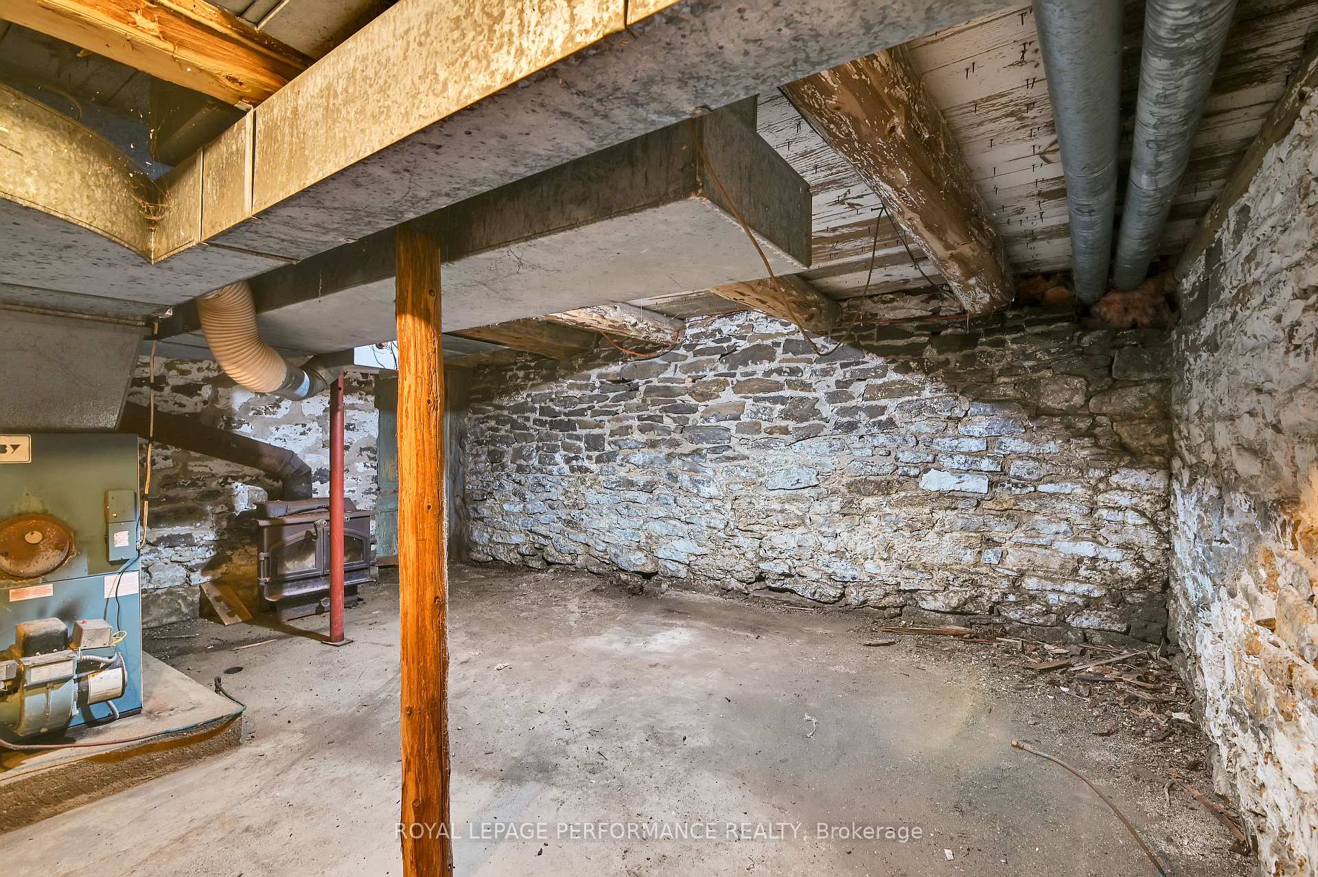 Photo 25 of 2421 Buckwheat Road W, Edwardsburgh/Cardinal, Edwardsburgh/Cardinal Twp — HOMEH