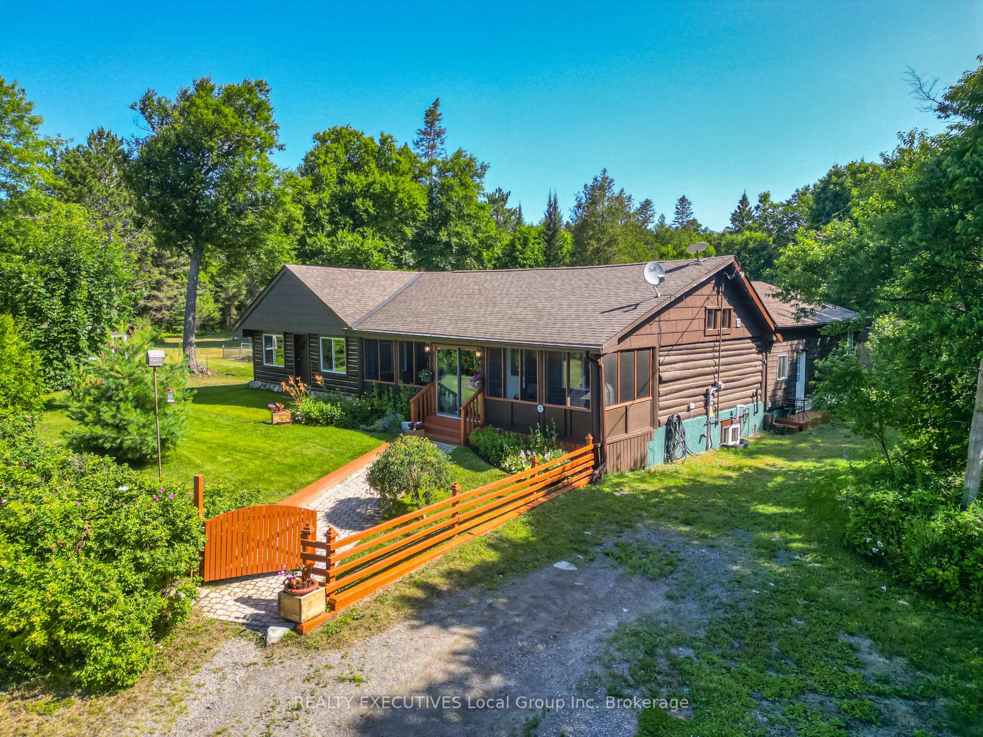 Photo of 2899 Highway 11 N