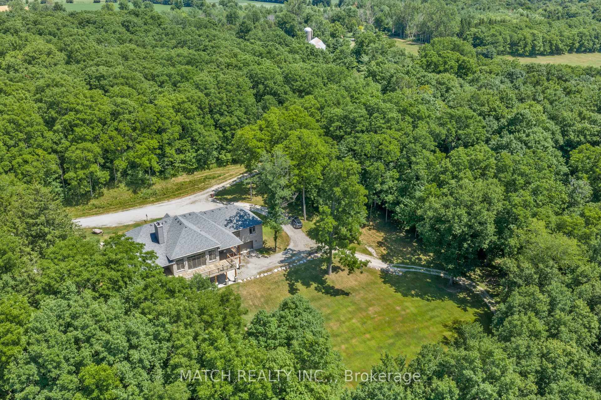 Photo 38 of 17000 Storey Drive, Thames Centre, Rural Thames Centre — HOMEH
