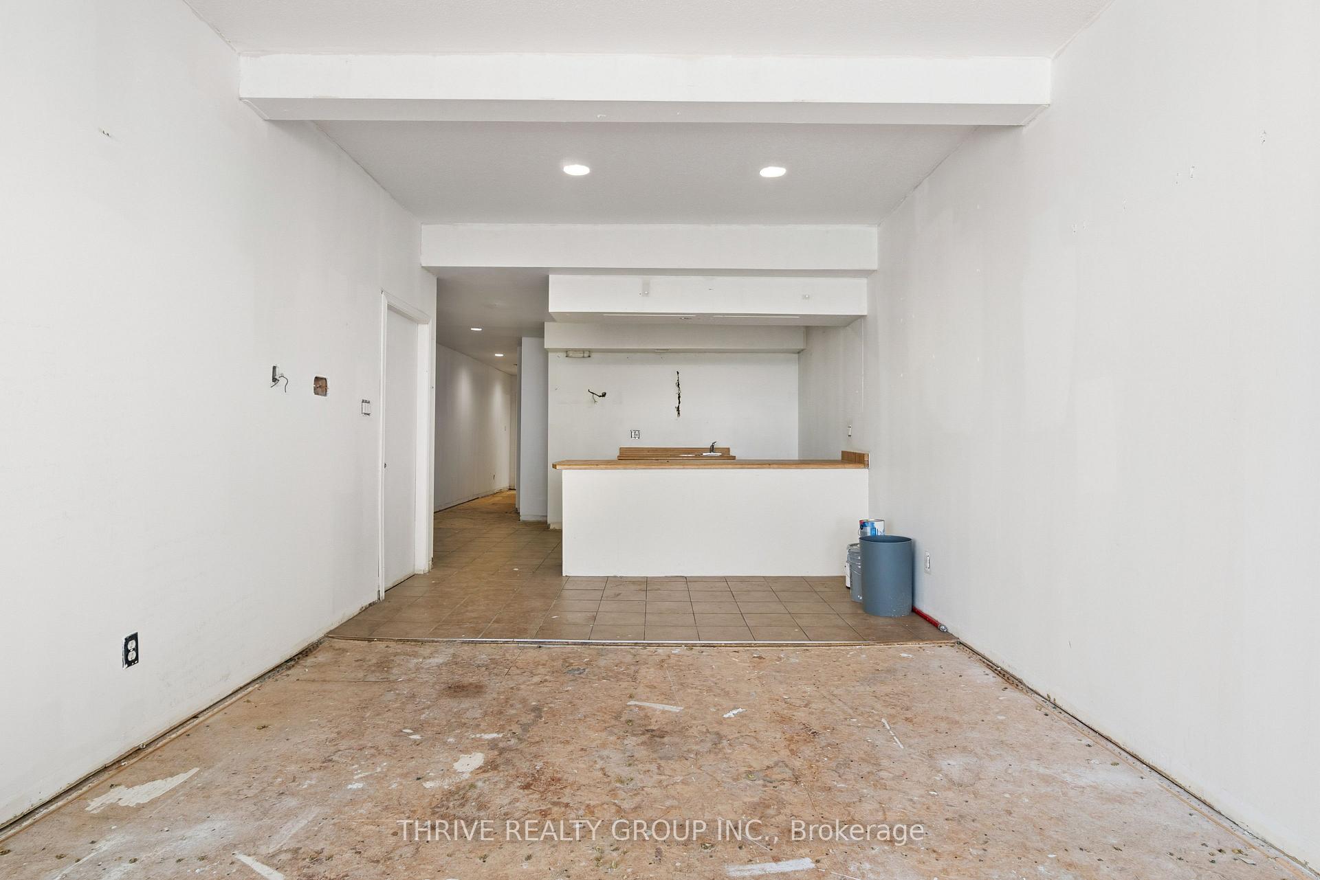Photo 26 of 119 Dundas Street, London, East K — HOMEH