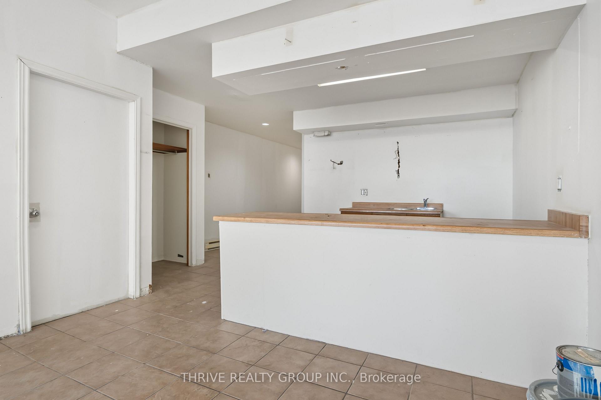 Photo 27 of 119 Dundas Street, London, East K — HOMEH