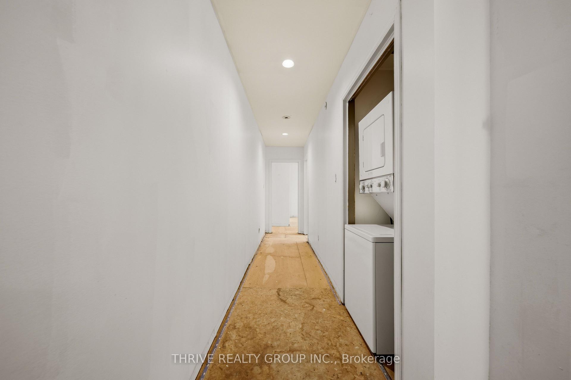 Photo 31 of 119 Dundas Street, London, East K — HOMEH