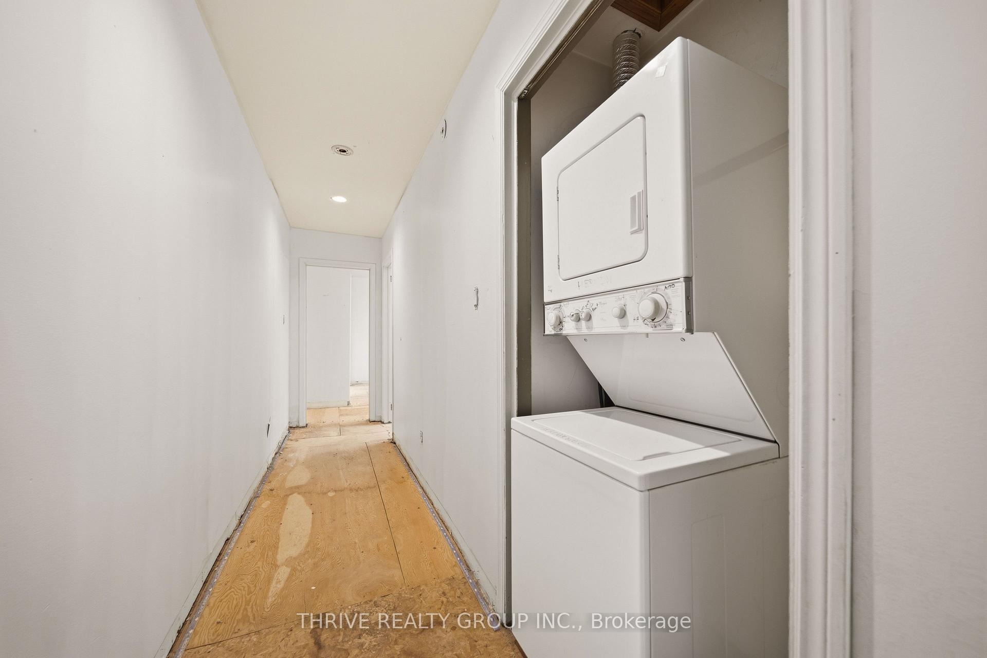 Photo 32 of 119 Dundas Street, London, East K — HOMEH