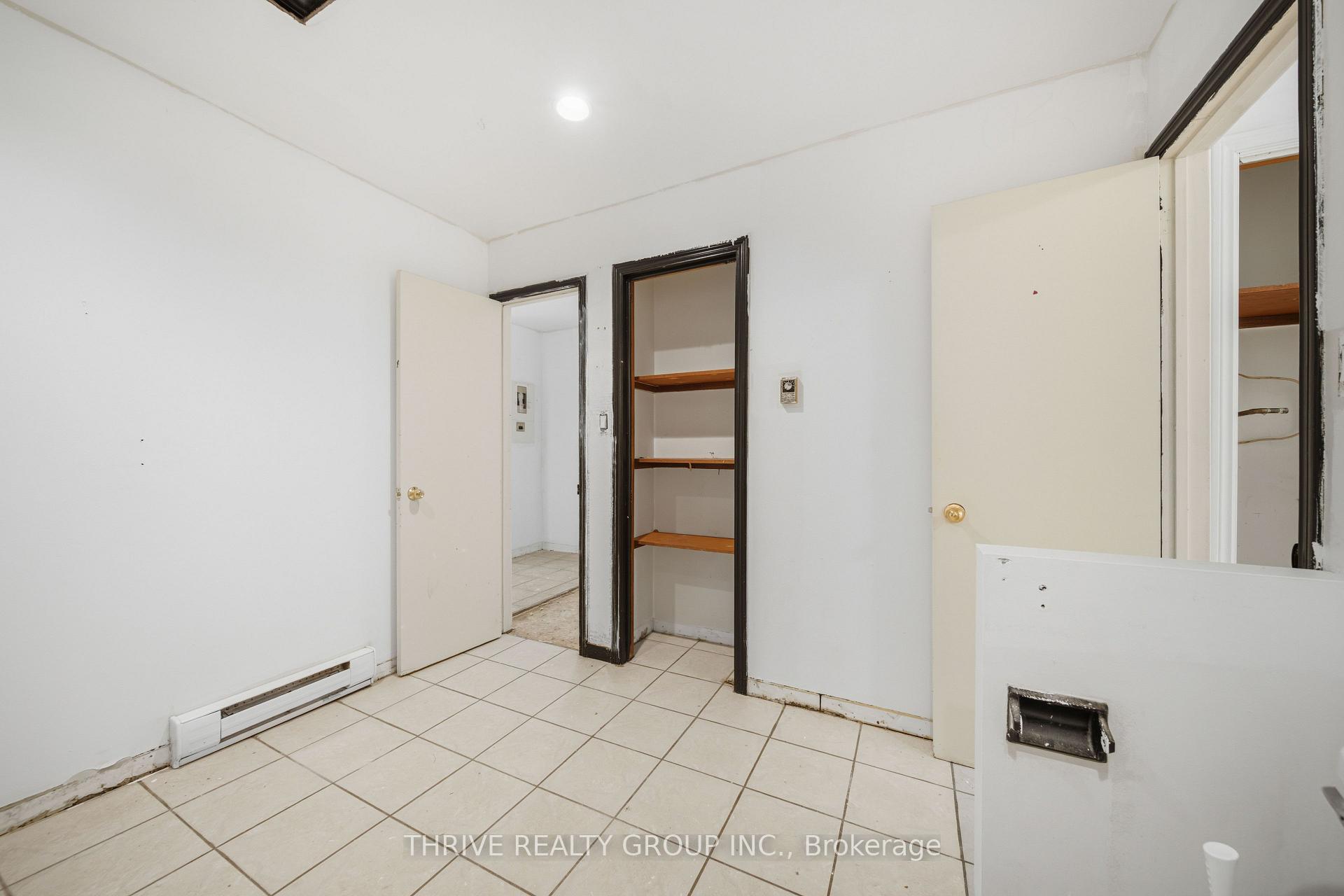 Photo 34 of 119 Dundas Street, London, East K — HOMEH