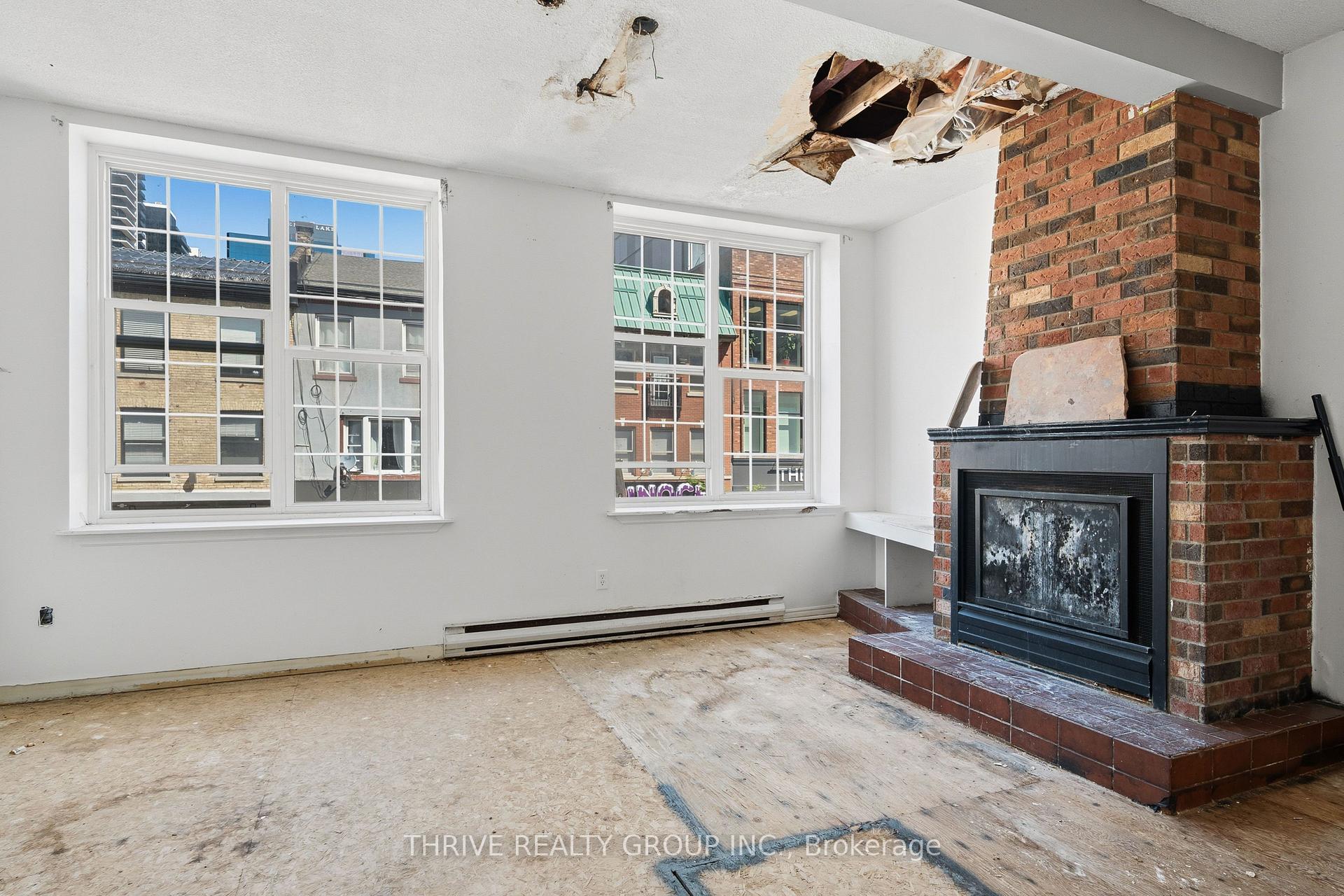 Photo 43 of 119 Dundas Street, London, East K — HOMEH