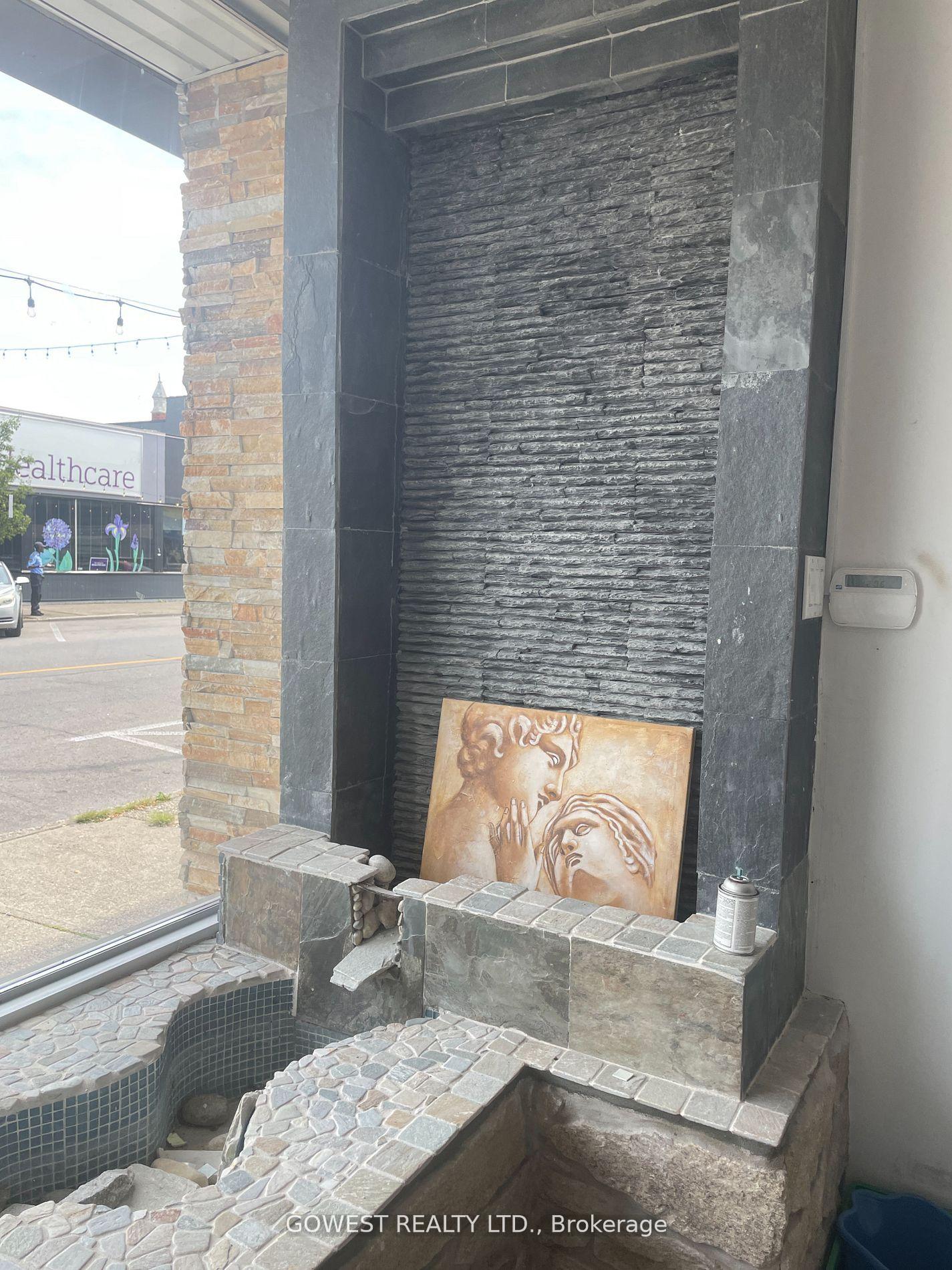 Photo 8 of 405 St Paul Street E, St. Catharines, Downtown — HOMEH