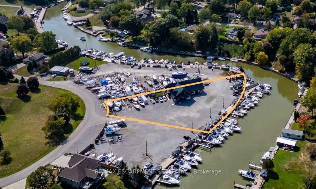 Photo 2 of 15 Jaylin Crescent, Norfolk, Port Dover — HOMEH