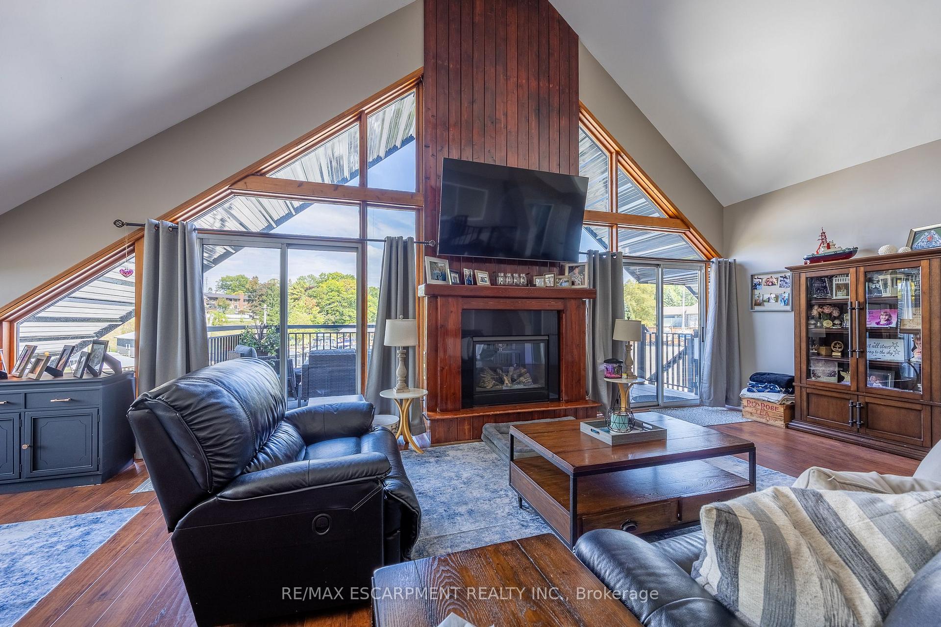 Photo 9 of 15 Jaylin Crescent, Norfolk, Port Dover — HOMEH