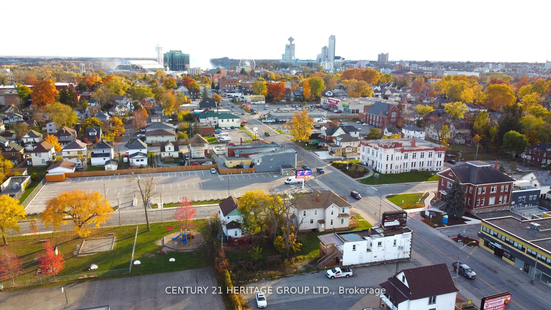 Photo 6 of 5002 Victoria Avenue, Niagara Falls, Downtown — HOMEH