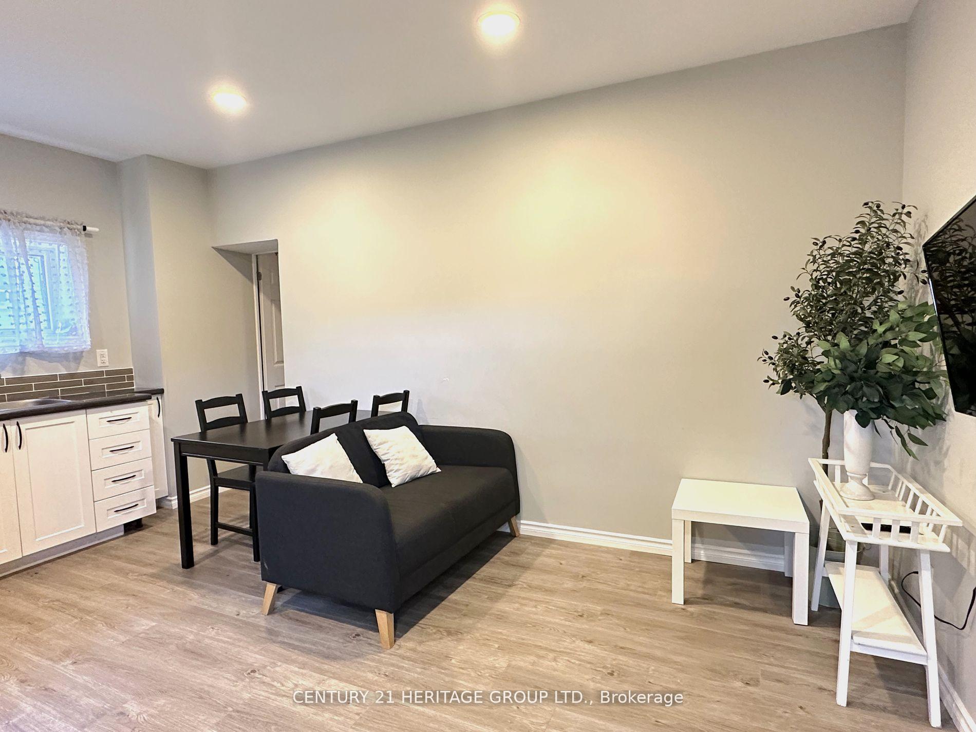 Photo 19 of 5002 Victoria Avenue, Niagara Falls, Downtown — HOMEH