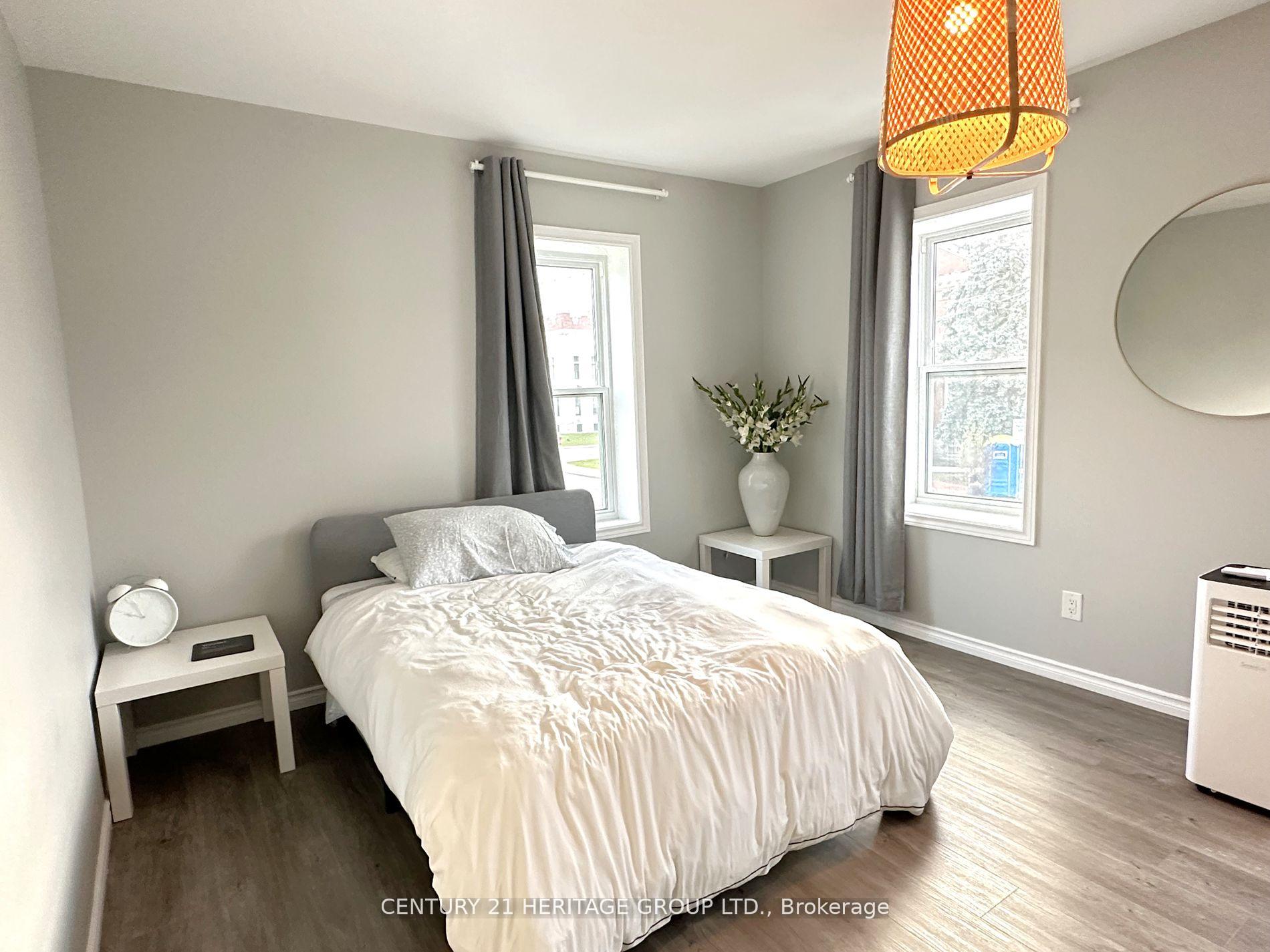 Photo 36 of 5002 Victoria Avenue, Niagara Falls, Downtown — HOMEH