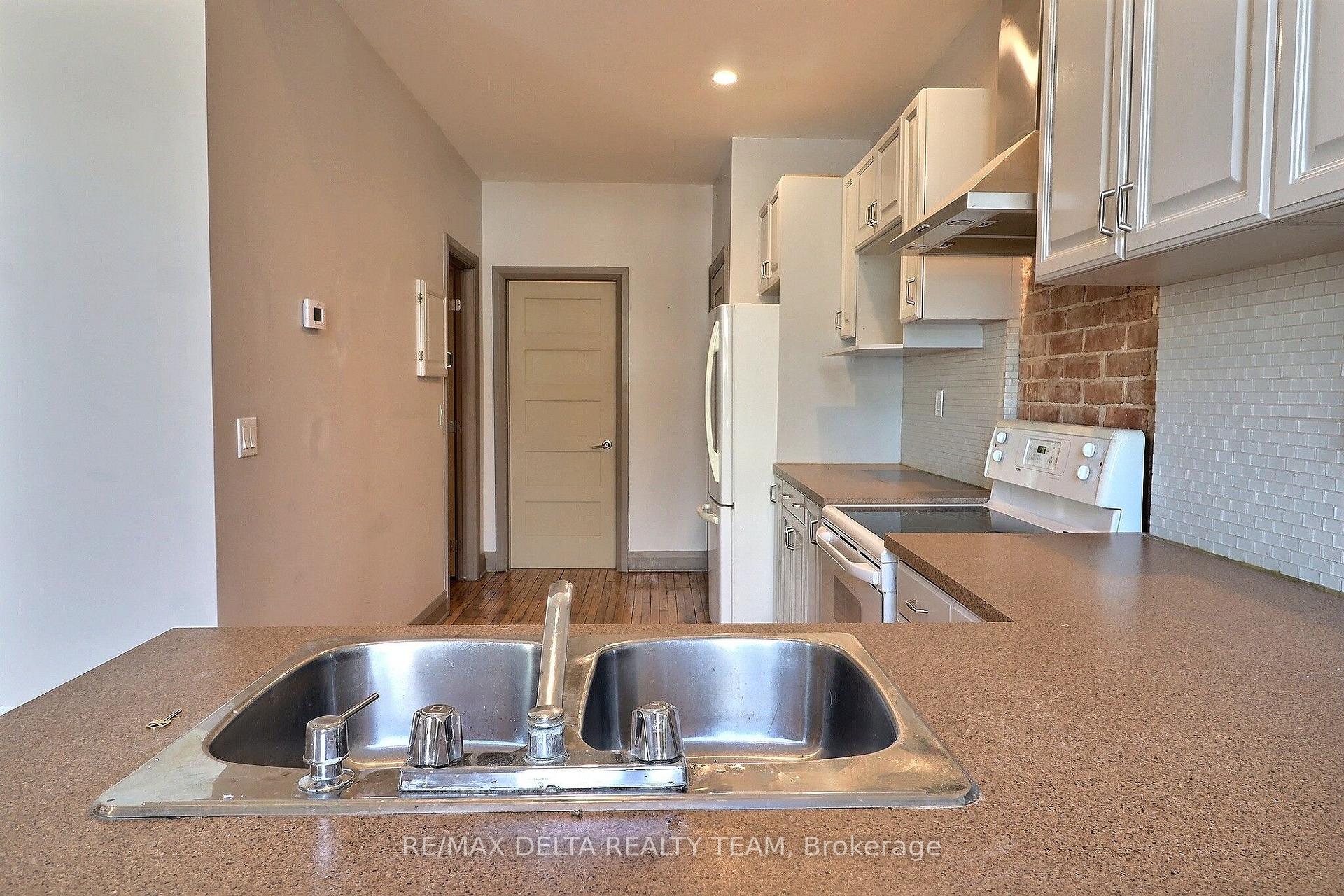 Photo 30 of 228 King Street W, Prescott, Prescott — HOMEH
