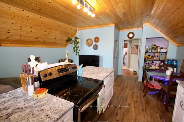 Photo 9 of 4249 Highway 520, Magnetawan — HOMEH