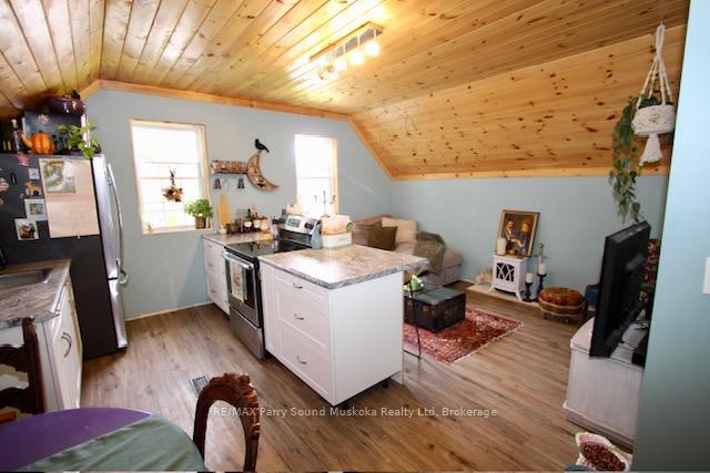 Photo 11 of 4249 Highway 520, Magnetawan — HOMEH