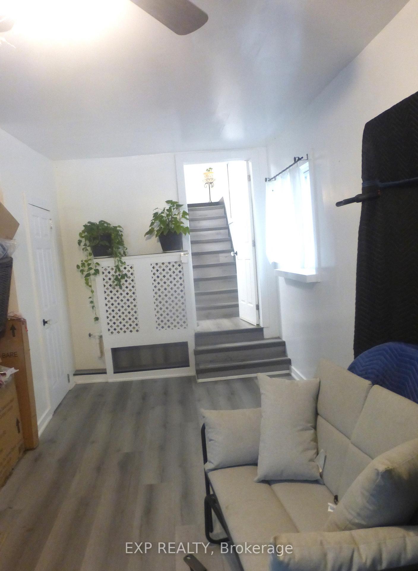 Photo 9 of 577 King Street, Welland, Lincoln/Crowland — HOMEH