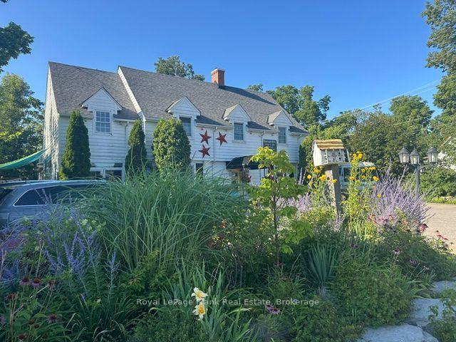 Photo 3 of 10 King Street E, Kawartha Lakes, Bobcaygeon — HOMEH