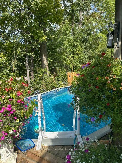 Photo 11 of 10 King Street E, Kawartha Lakes, Bobcaygeon — HOMEH