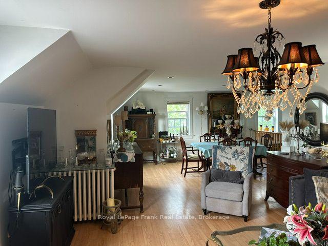 Photo 25 of 10 King Street E, Kawartha Lakes, Bobcaygeon — HOMEH