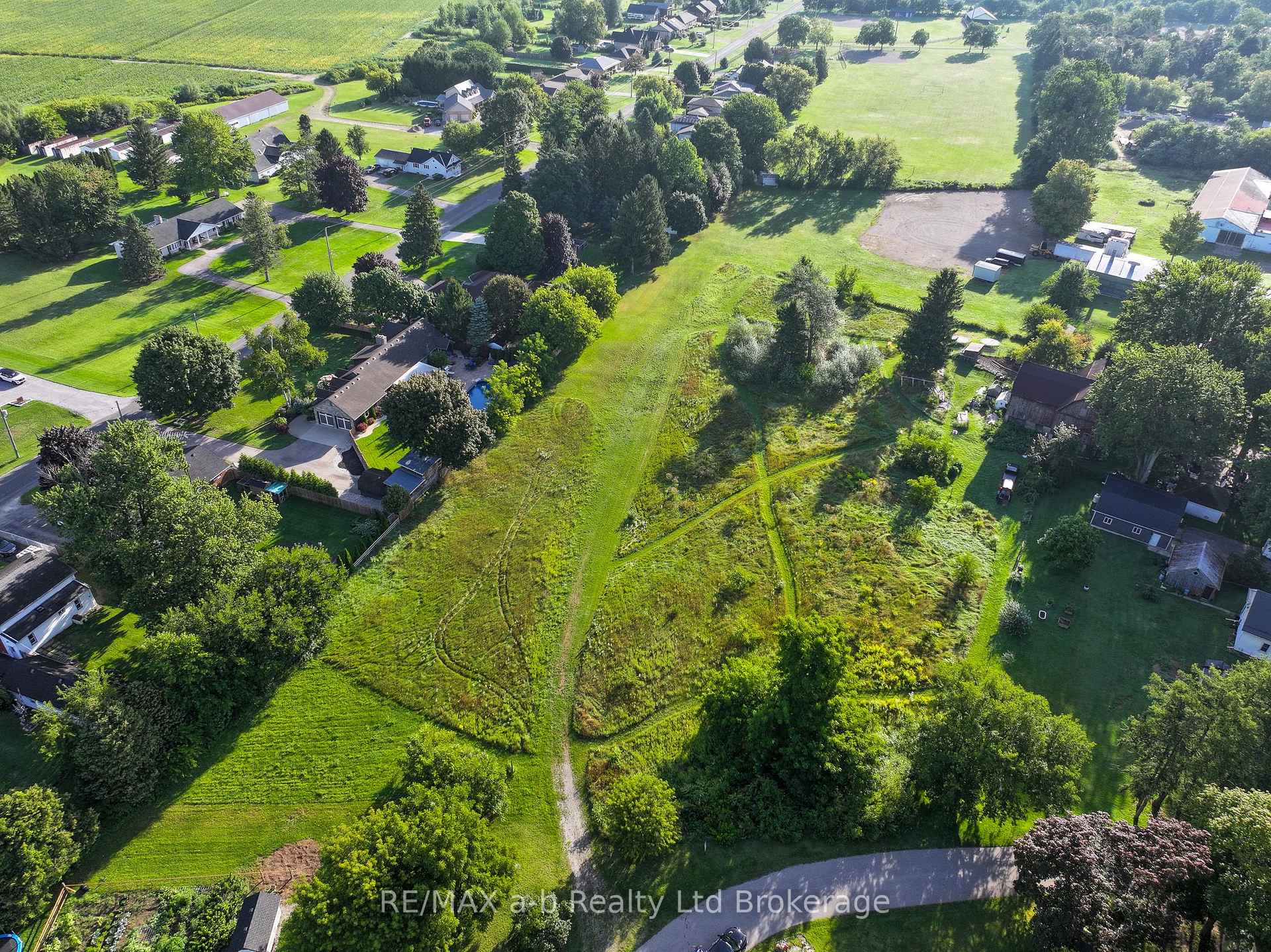 Photo of 267 Main Street S