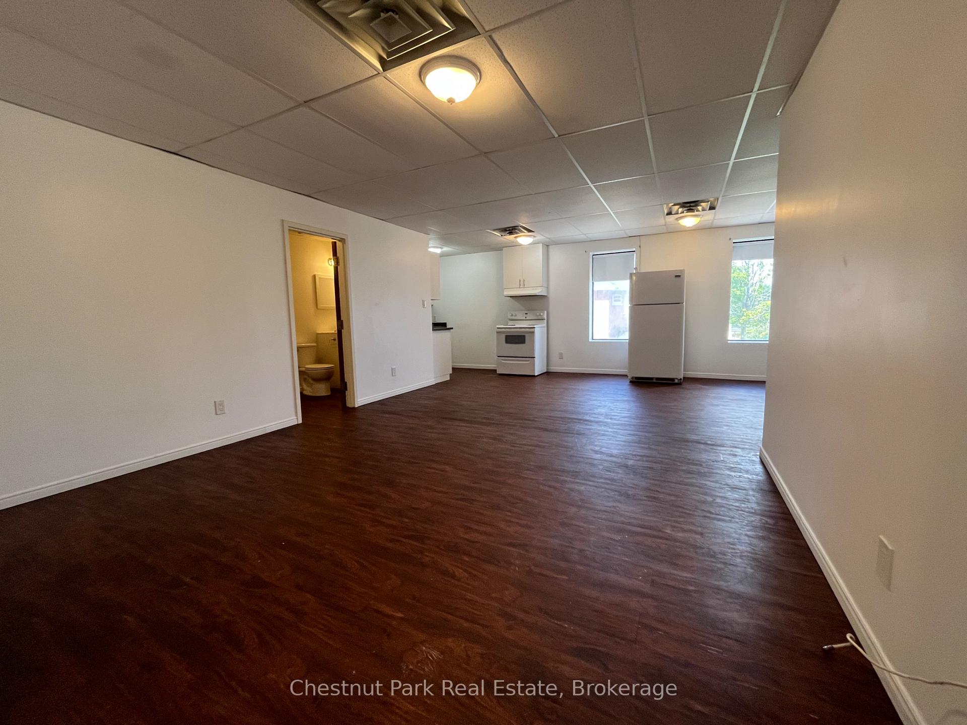 Photo 19 of 109 Kimberley Avenue, Bracebridge — HOMEH