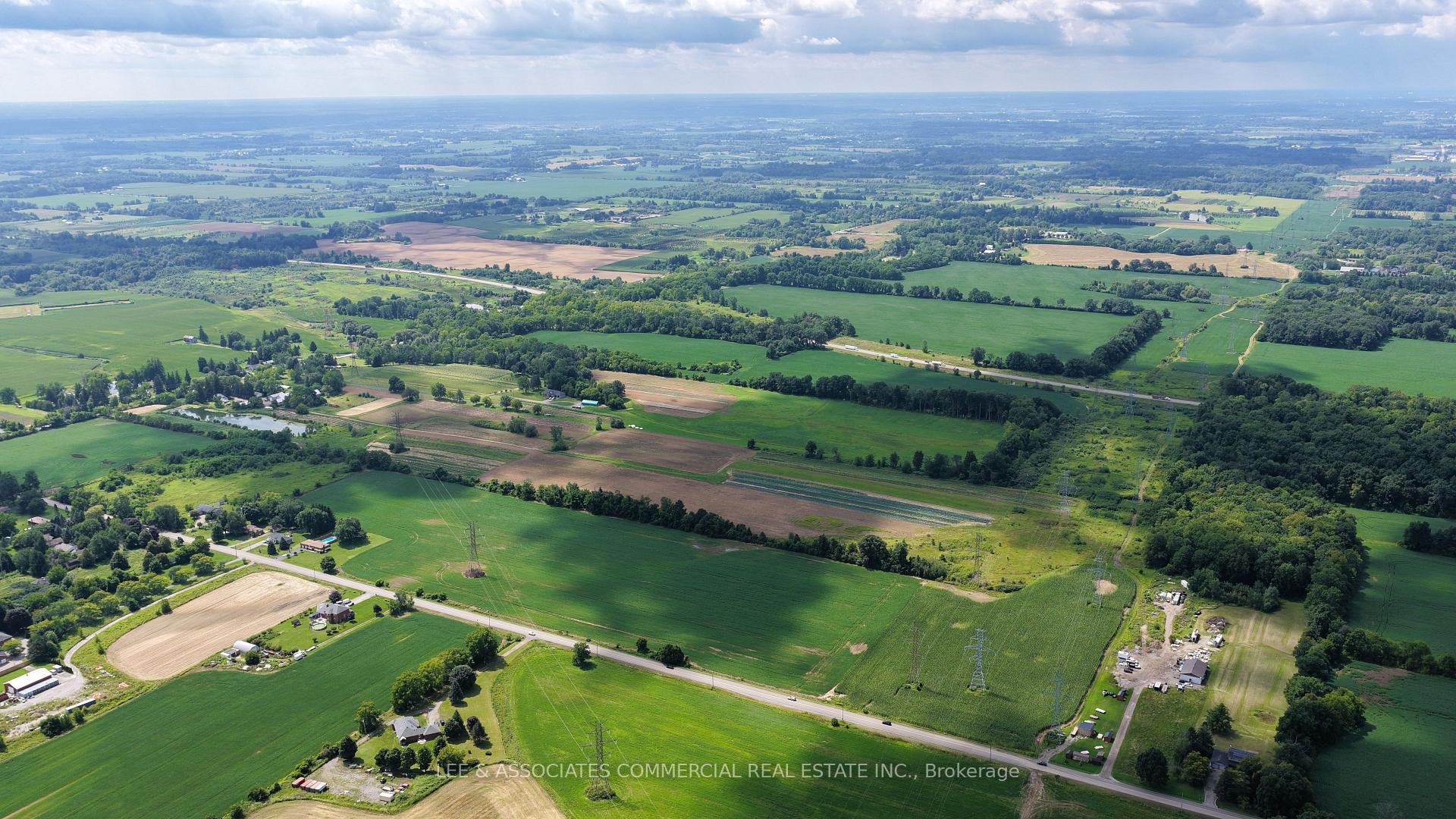 Photo 4 of 451 Book Road E, Hamilton, Airport Employment Area — HOMEH