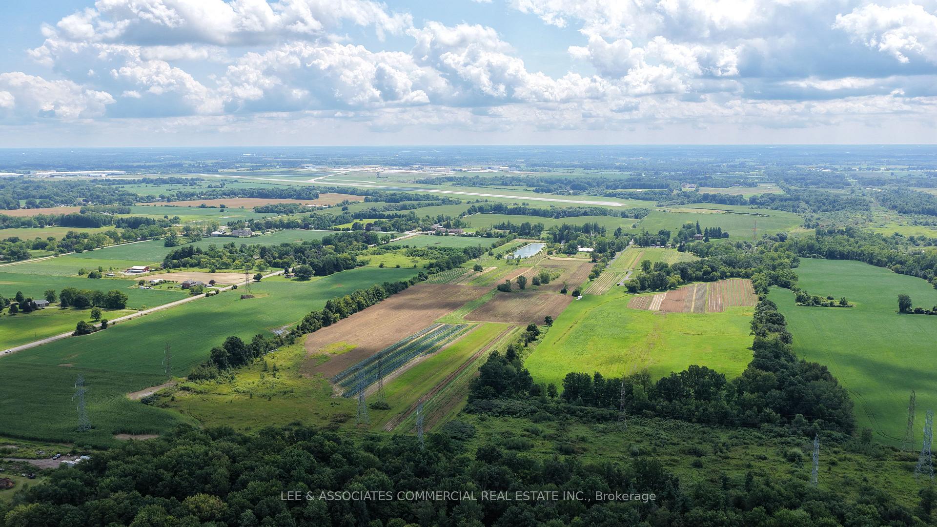 Photo 6 of 451 Book Road E, Hamilton, Airport Employment Area — HOMEH