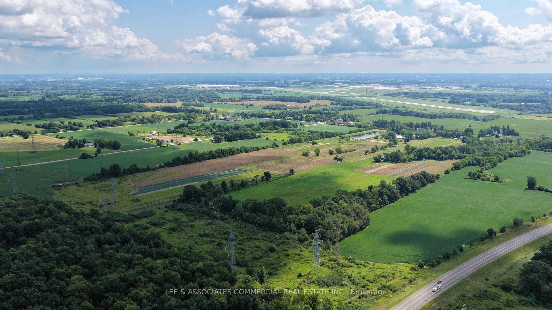 Photo 8 of 451 Book Road E, Hamilton, Airport Employment Area — HOMEH