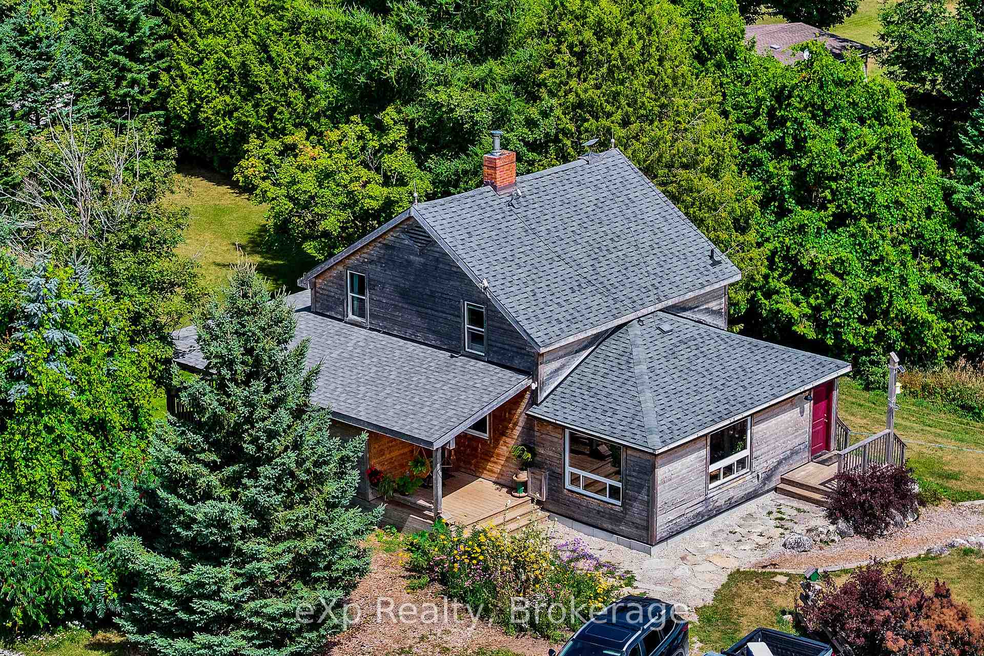 Photo 2 of 805092 Sideroad 25, Grey Highlands — HOMEH