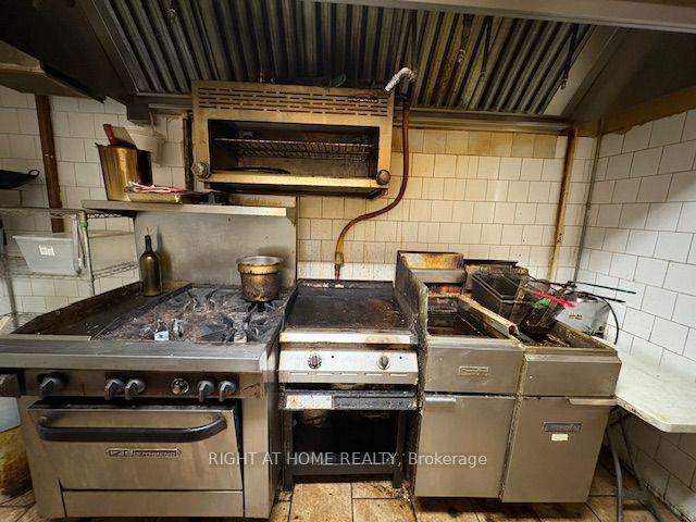 Photo 7 of 413 Hamilton Road, London, East L — HOMEH