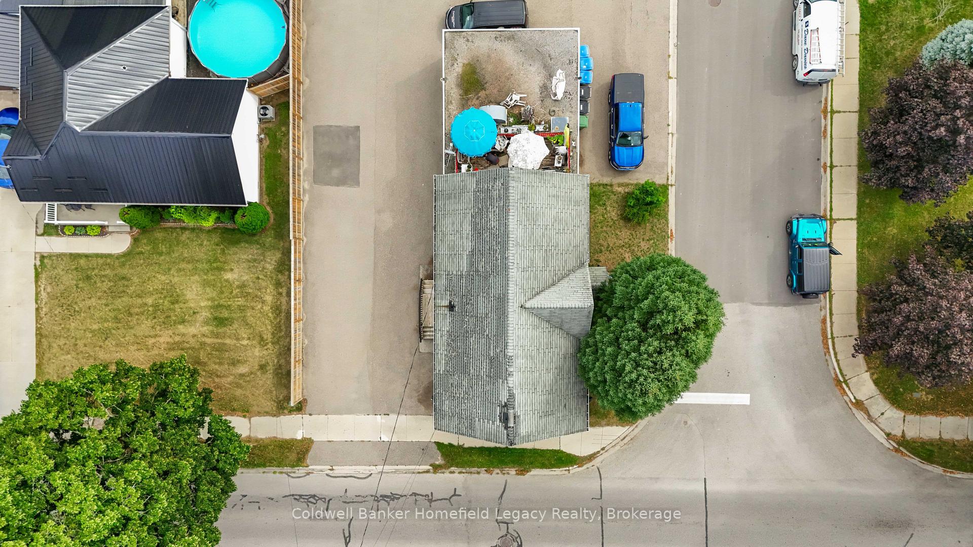 Photo 11 of 450 Queen Street E, St. Marys — HOMEH