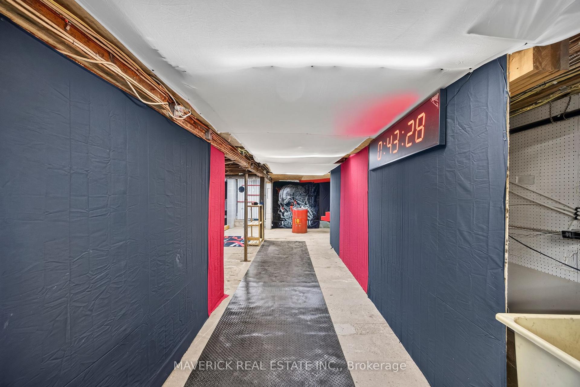 Photo 5 of 101 Thames Street N, Ingersoll, Ingersoll - North — HOMEH