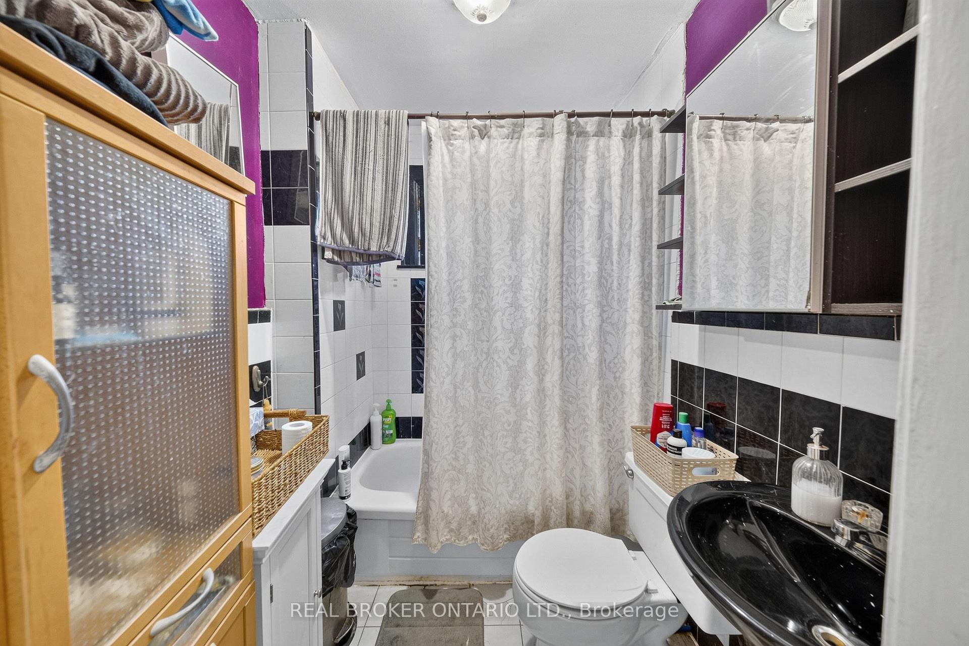 Photo 25 of 1523 Main Street E, Hamilton, Homeside — HOMEH