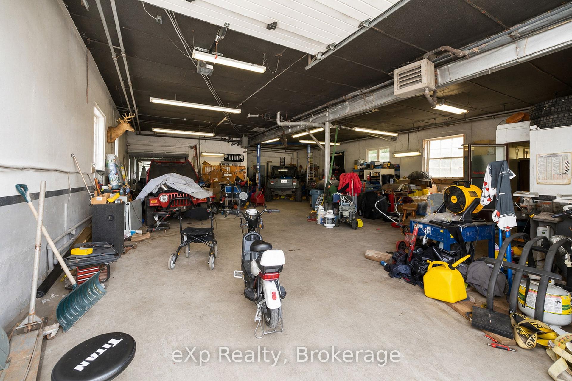 Photo 6 of 827 3rd Avenue E, Owen Sound — HOMEH