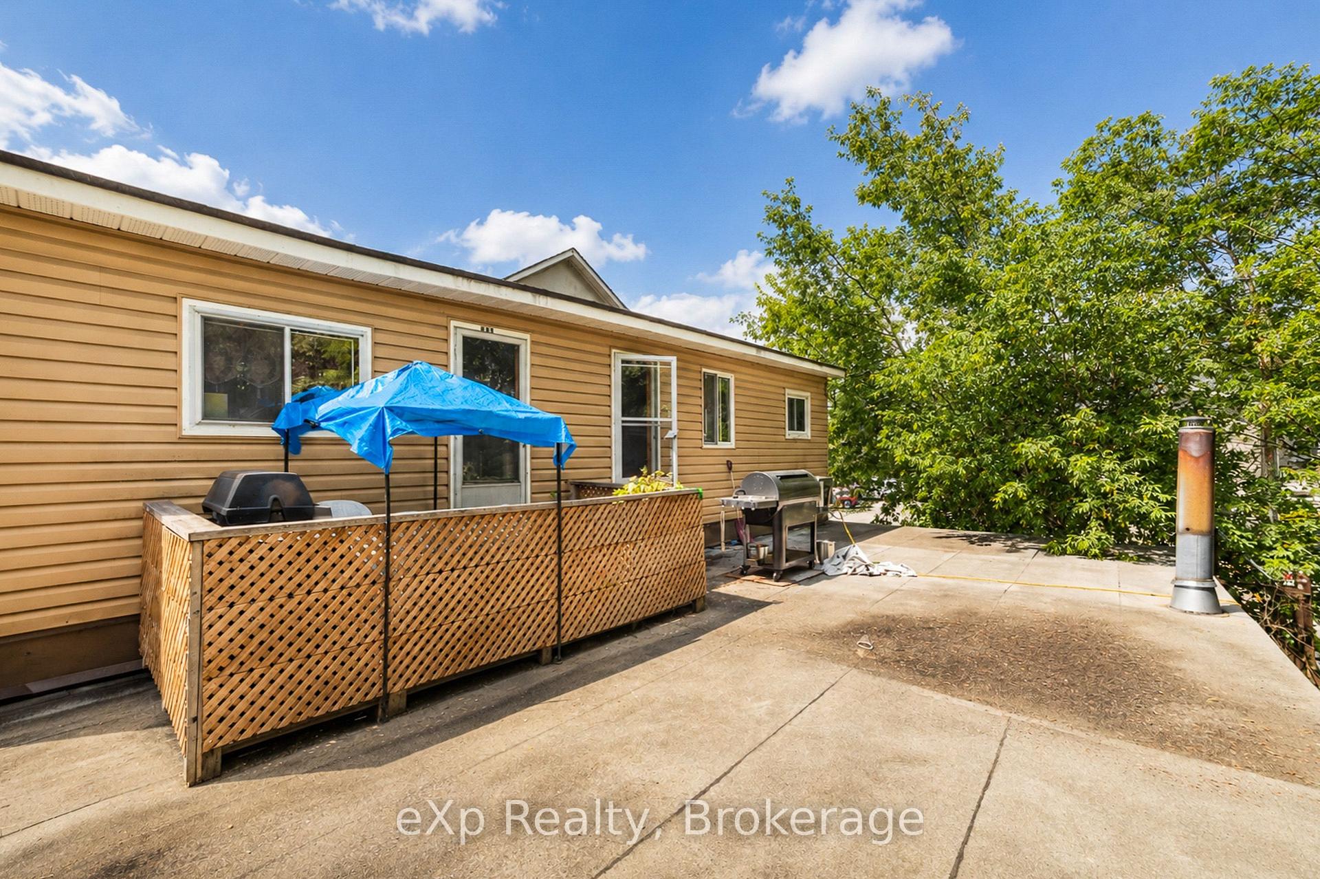 Photo 10 of 827 3rd Avenue E, Owen Sound — HOMEH