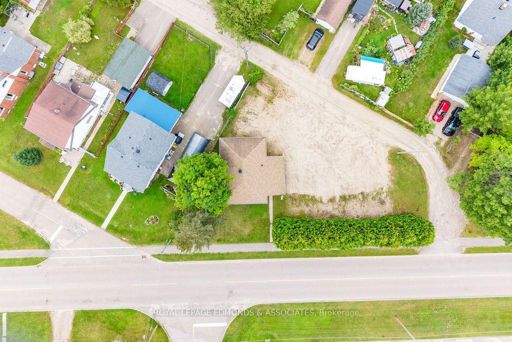 Photo 10 of 57 Ridge Road, Deep River, Deep River — HOMEH
