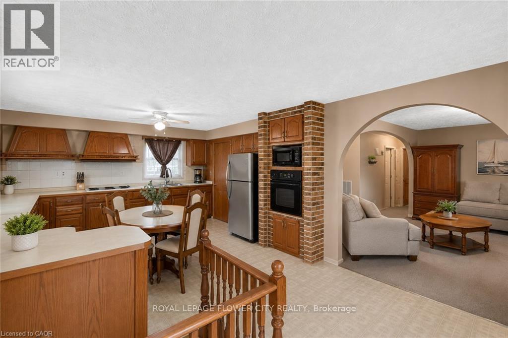 Photo 7 of 3380 Baker Road, Niagara Falls, Lyons Creek — HOMEH