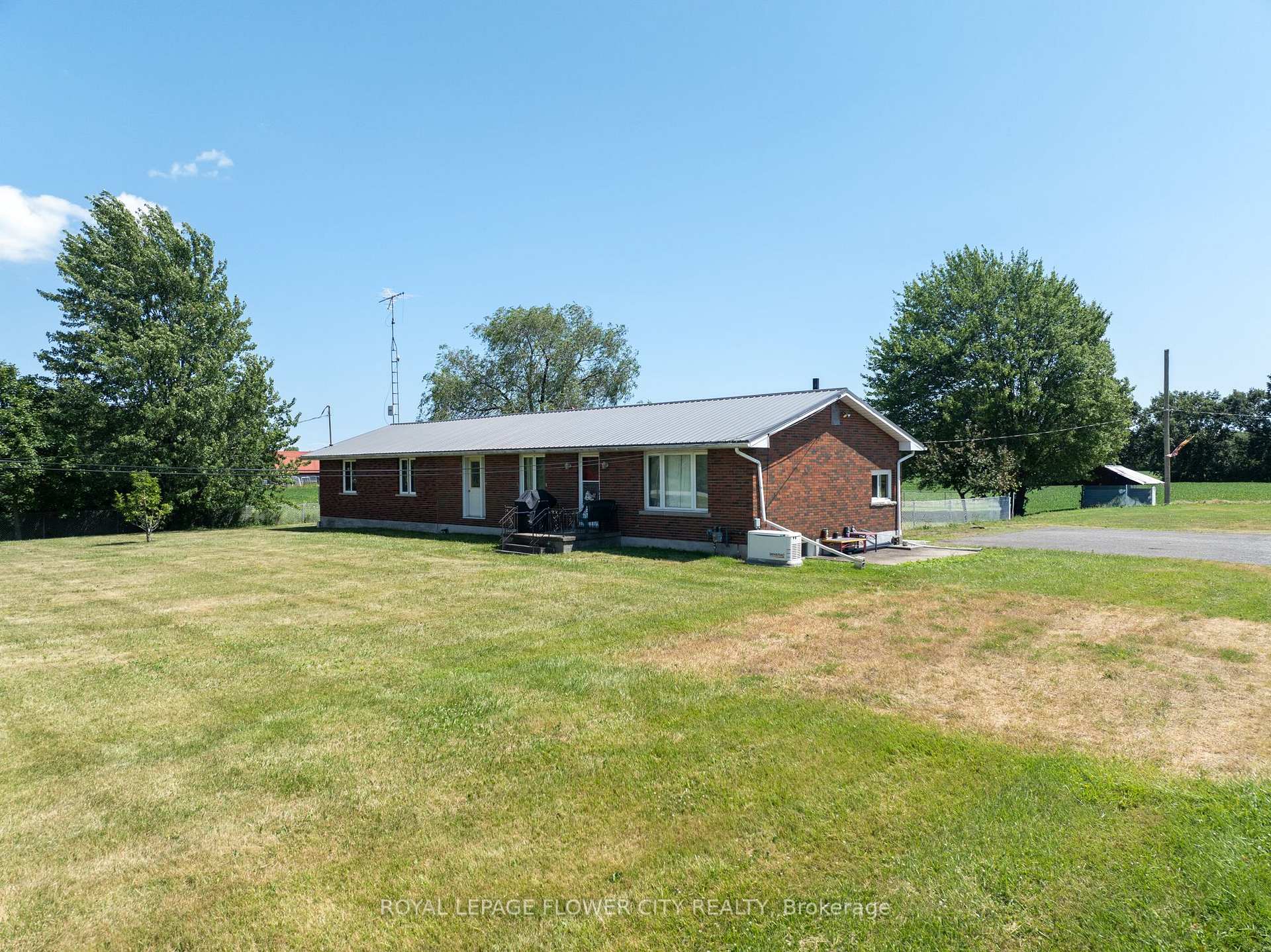 Photo 24 of 3380 Baker Road, Niagara Falls, Lyons Creek — HOMEH