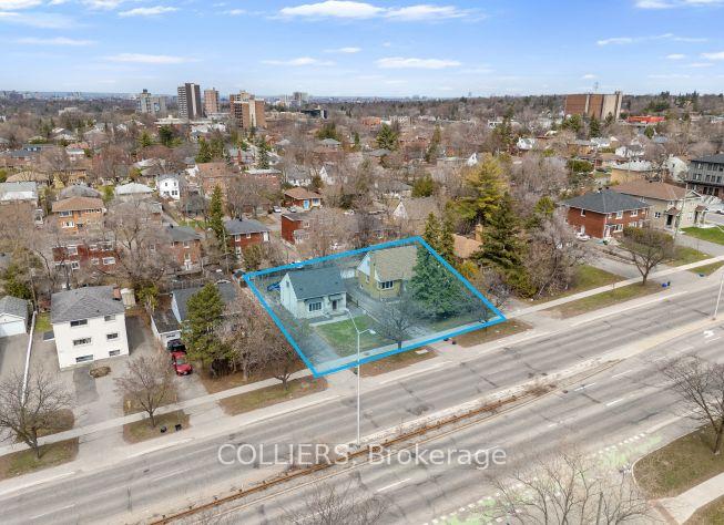 Photo of 1071 & 1073 Heron Road