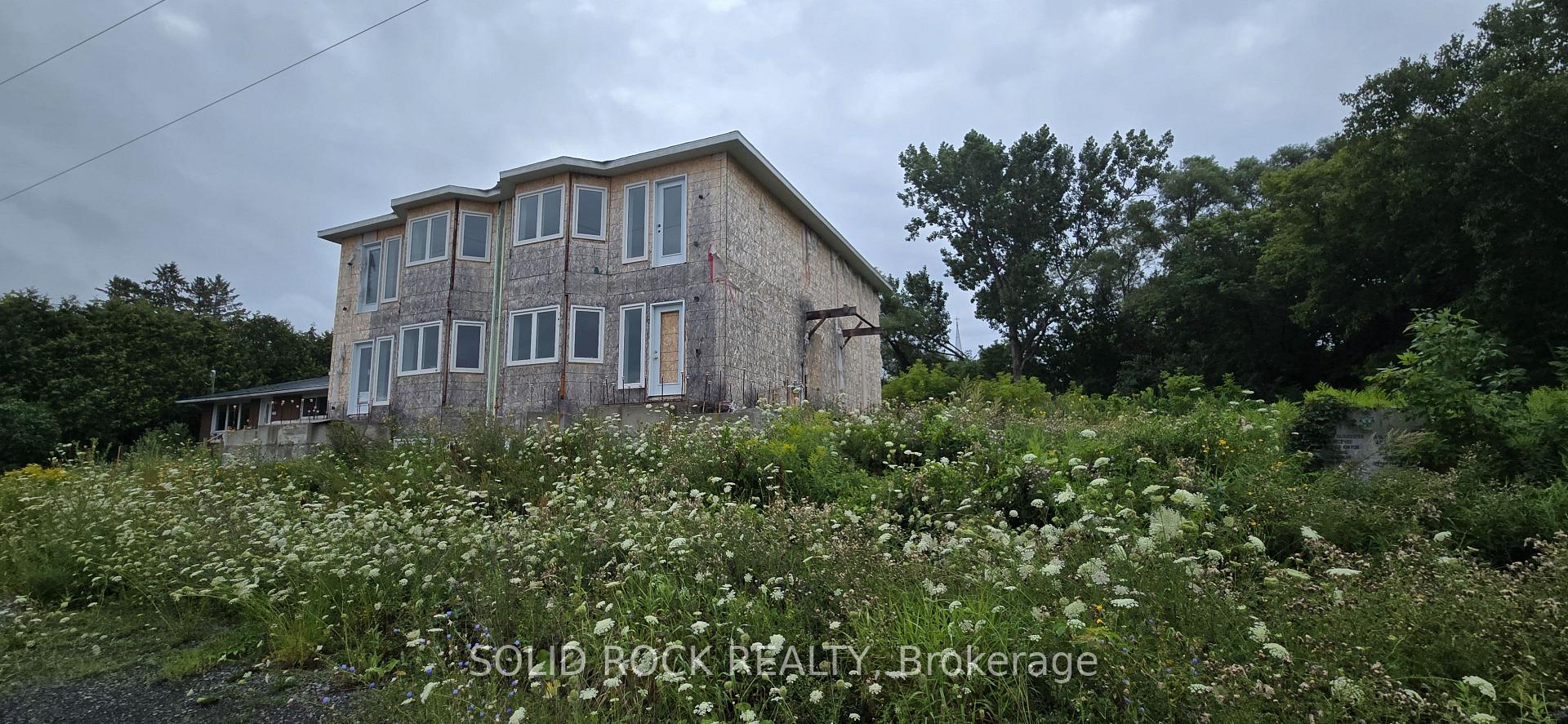 Photo 2 of 6758 Rocque Street, Ottawa, Convent Glen South — HOMEH