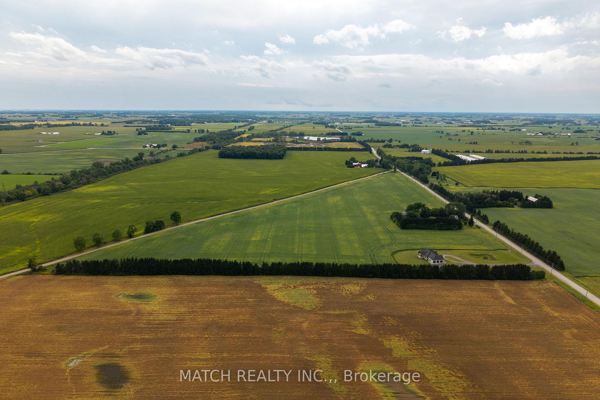 Photo 3 of 14054 Gosnell Line, Chatham-Kent, Highgate — HOMEH