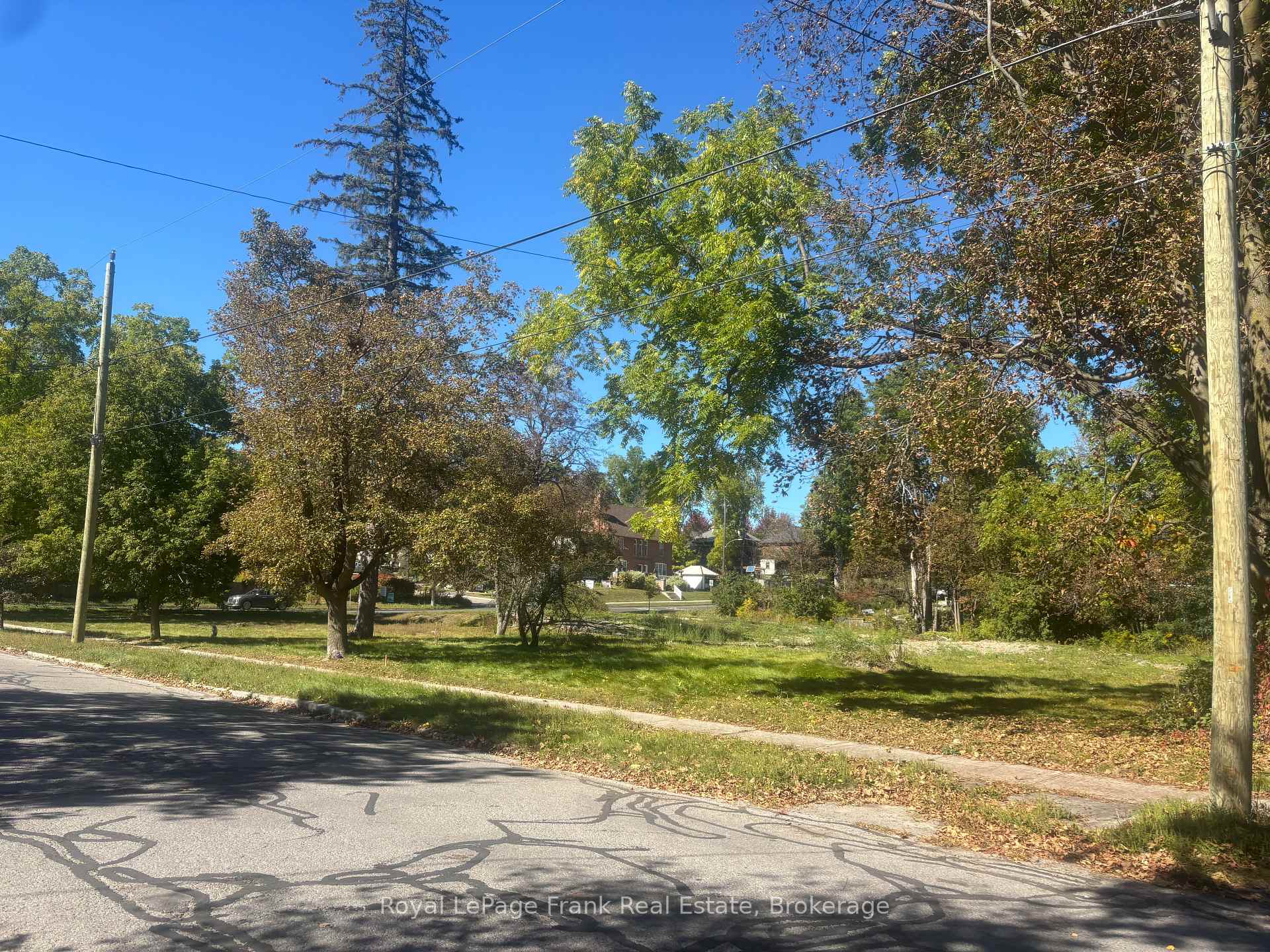 Photo 11 of 1400 Monaghan Road, Peterborough, Town Ward 3 — HOMEH