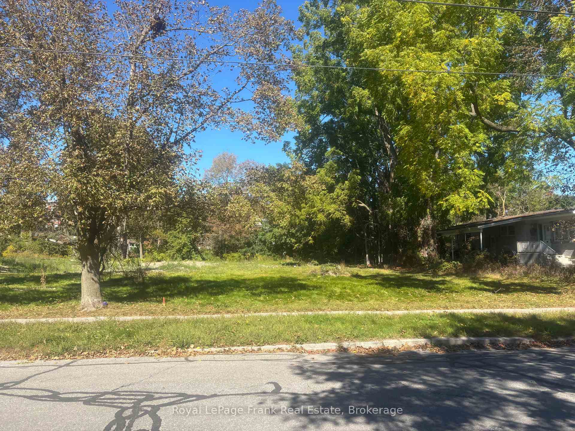 Photo 12 of 1400 Monaghan Road, Peterborough, Town Ward 3 — HOMEH