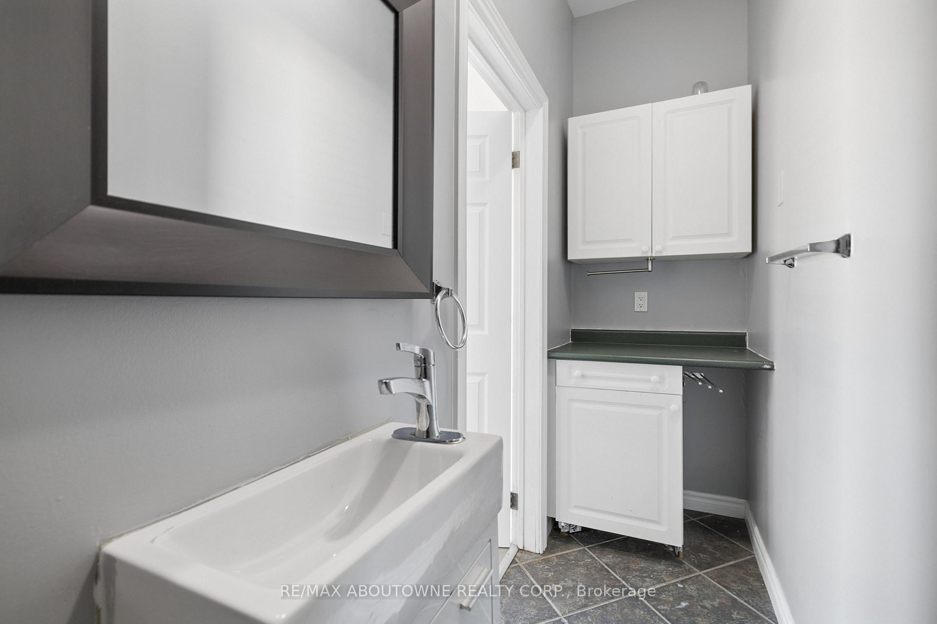Photo 12 of 92 Lake Street, St. Catharines, Downtown — HOMEH