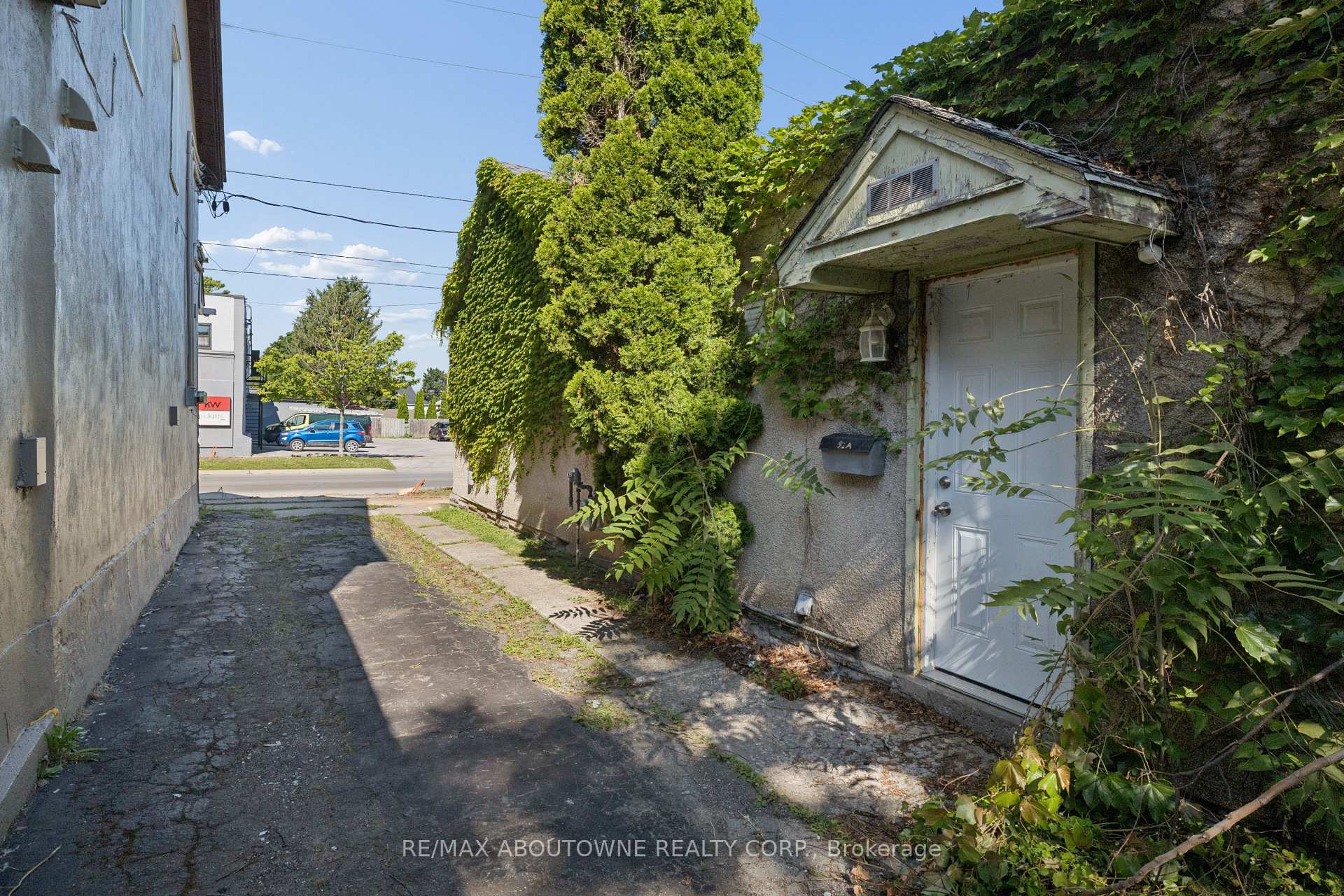 Photo 29 of 92 Lake Street, St. Catharines, Downtown — HOMEH