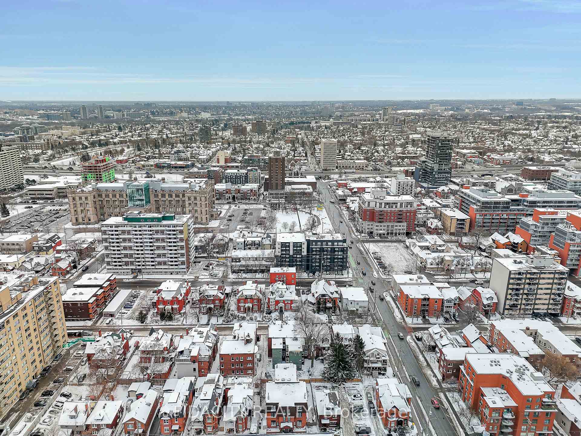 Photo 5 of 330 Gilmour Street, Ottawa, Ottawa Centre — HOMEH
