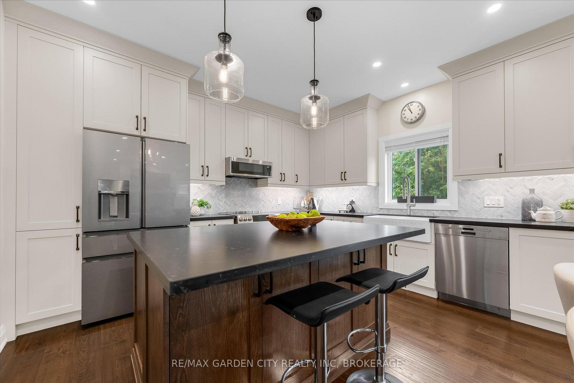 Photo 12 of 3797 Main Street, Lincoln, Lincoln-Jordan/Vineland — HOMEH