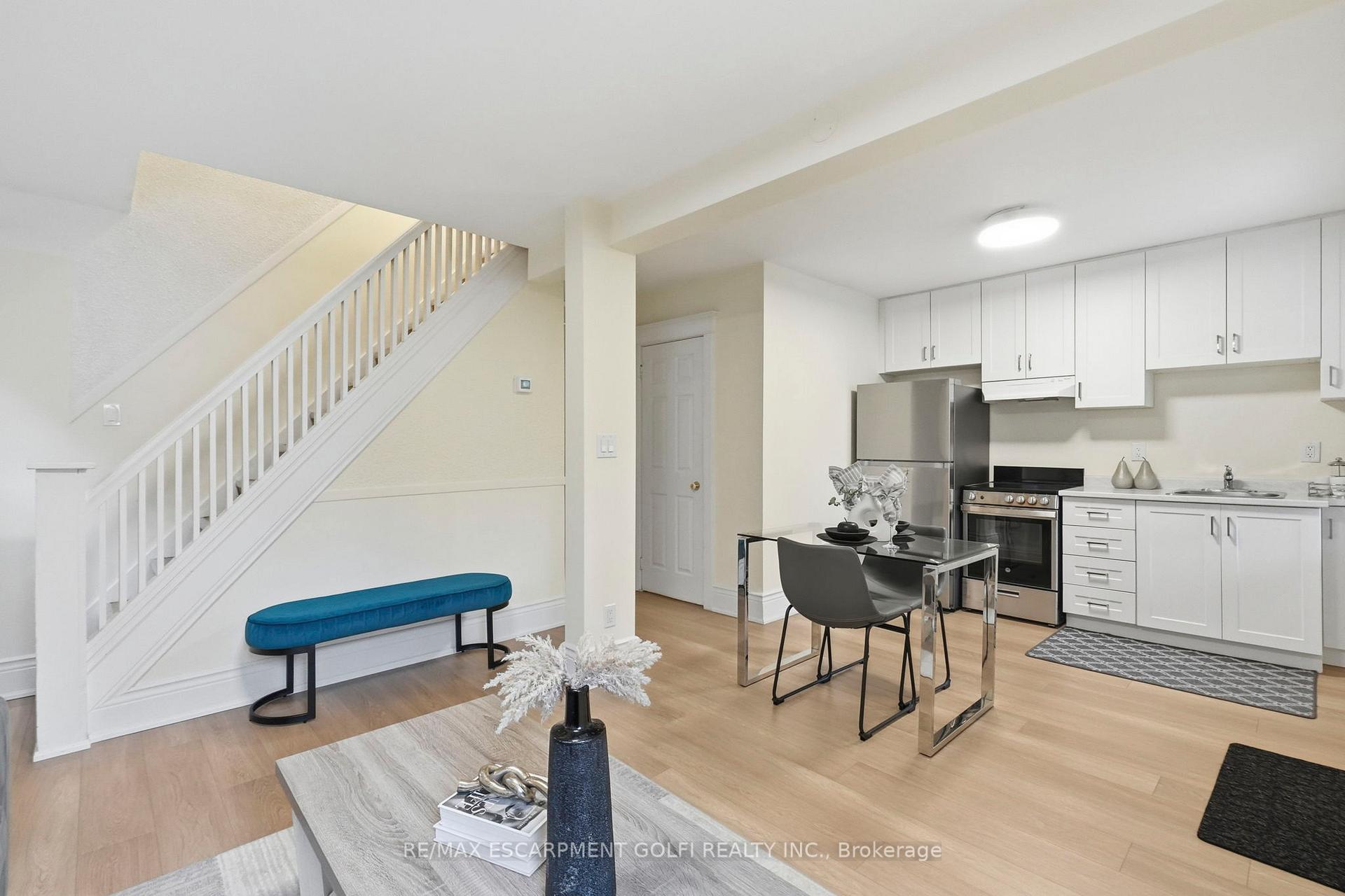 Photo 8 of 1500 King Street E, Hamilton, Delta — HOMEH