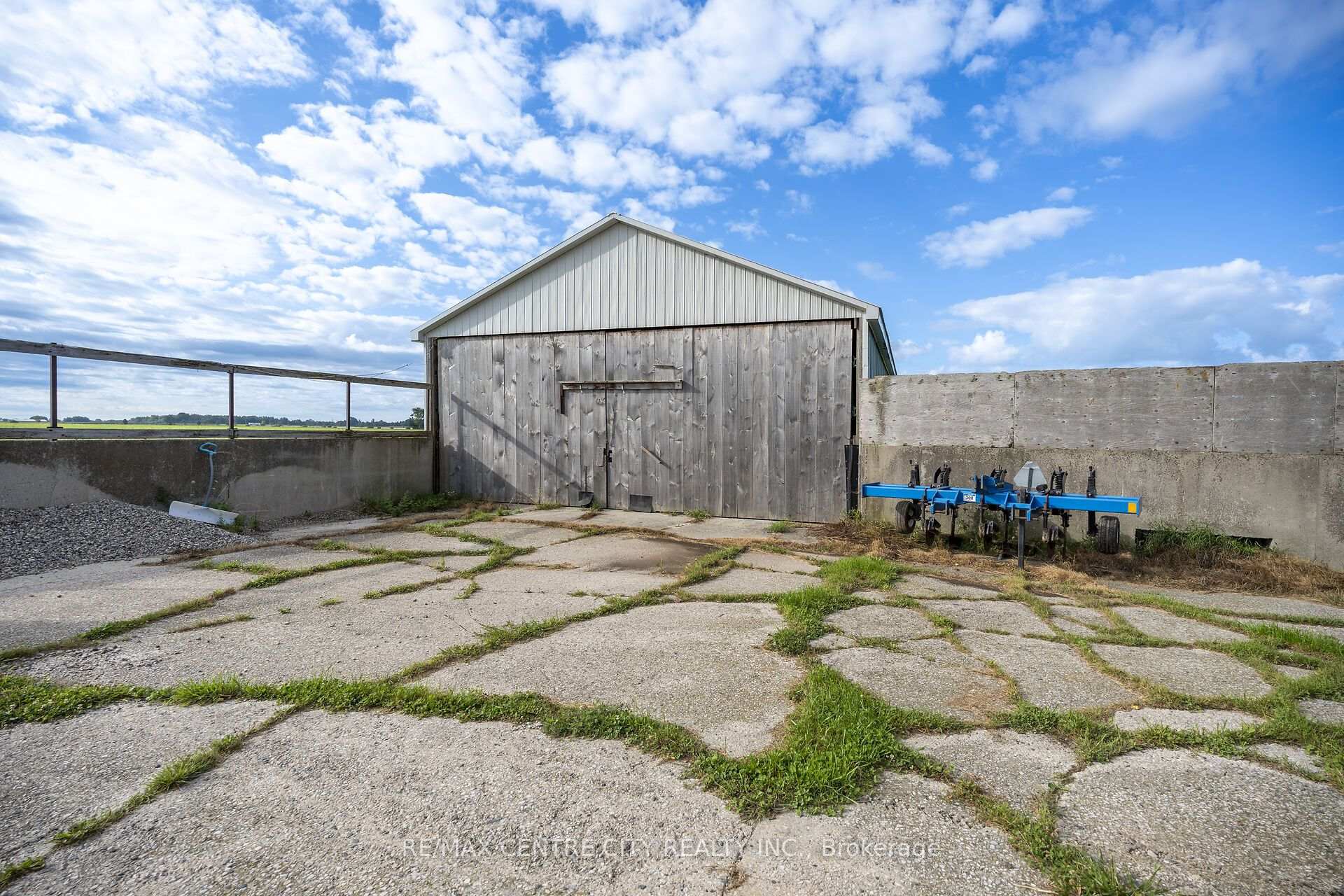 Photo 33 of 4697 15 Line, Perth South, Downie — HOMEH
