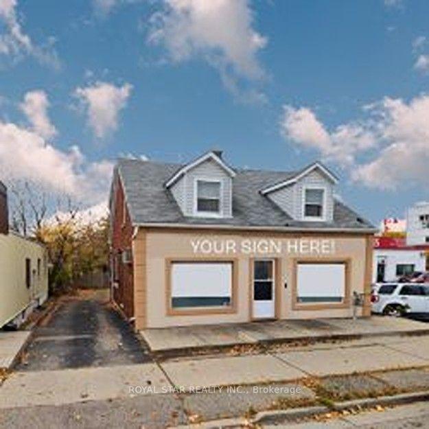 Photo of 2139 Kingsway Drive