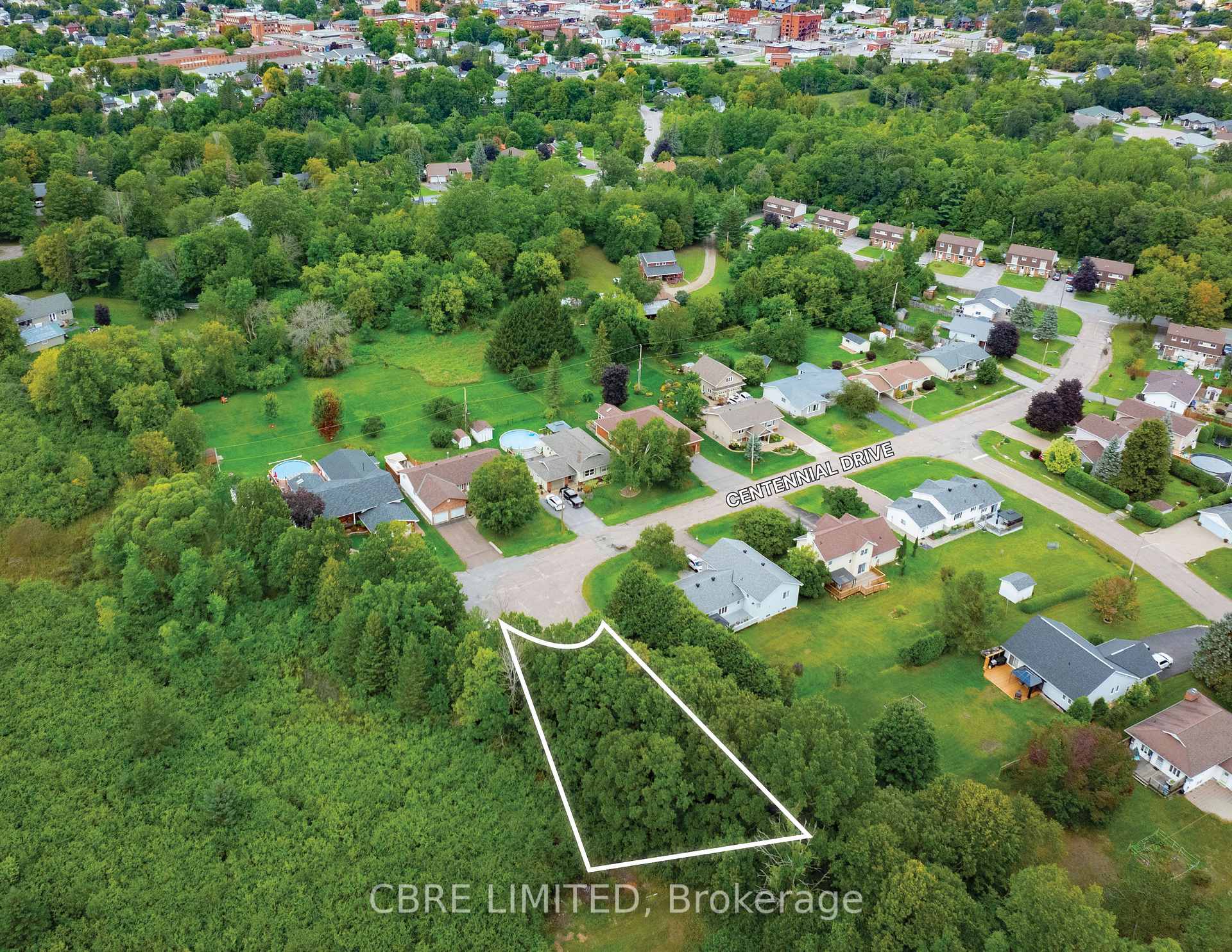 Photo 2 of 289 Centennial Drive, Renfrew, Renfrew — HOMEH